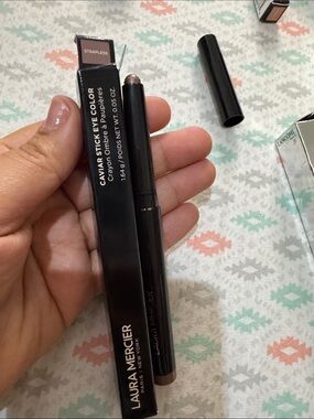 laura mercier Shimmery Taupe Caviar Eye Stick